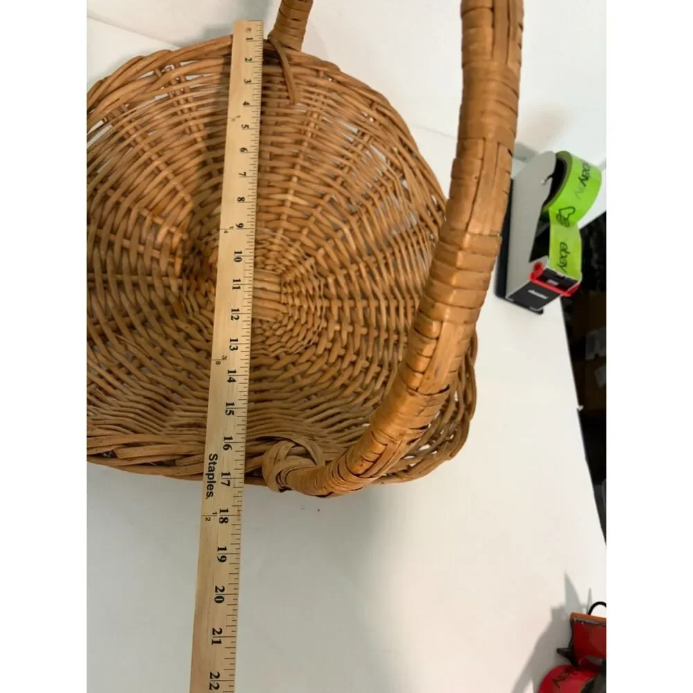 Large Vtg wicker rattan flower gathering basket with handle